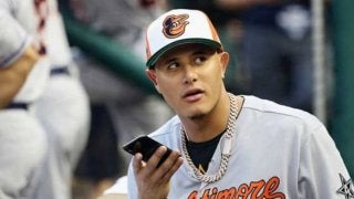 【MLBオールスター】トレード確実視のマチャドが試合中に驚きの記念撮影　相手は未来の同僚!?