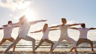 逗子海岸でビーチヨガ開催！海の家で使えるチケットもプレゼント
