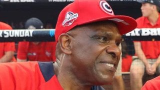 【MLB】米殿堂名手がまさかのおでこキャッチ…実況騒然「なんてことだ、アンドレ」