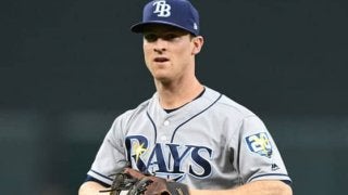 【MLB】レイズ内野手が見せた“右手不要”一塁送球が話題に　米喝采「これぞプロ！」