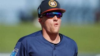 【MLB】球場に丘!?　米マイナーの珍プレーに米ファン憤慨「イライラさせられる」