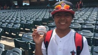 【MLB】大谷翔平が粋な計らい　客席の少年ファンへストライク送球「何てクール！」