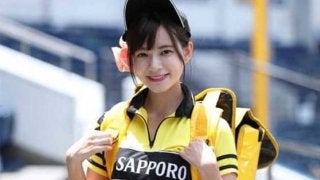 ロッテ「売り子ペナントレース」まりなさんが独走「猛暑で少し辛いですが…」