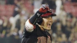 5時間を超える熱戦に終止符！東北楽天・山下がプロ初のサヨナラアーチ！