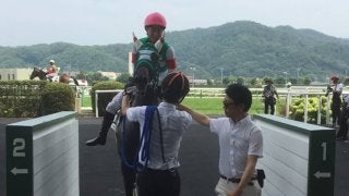 土曜福島６Ｒ新馬はルメッサージュが逃げ切る