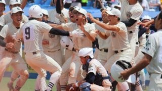 日大三がサヨナラ弾で5年ぶりの夏甲子園！プロ注目の日大鶴ヶ丘・勝又温史は力尽く