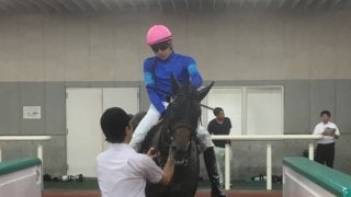 土曜新潟メーン・越後Ｓはオールドベイリーが差し切る