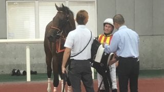 ダリア賞はアウィルアウェイが１番人気にこたえる