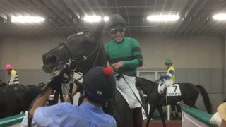 土曜新潟５Ｒ新馬はサムシングジャストが制す