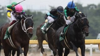 【レパードS】グリムが粘りに粘って逃げ切る！