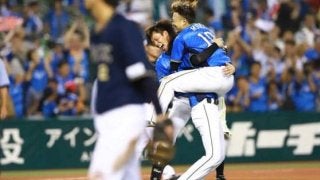 6点差逆転の西武、辻監督が称賛した源田の3連続好守「ああいう守りは大きい」