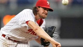 時速130キロで垂直落下の高速カーブ　MLB右腕の魔球に悶絶「切れ味バツグン」