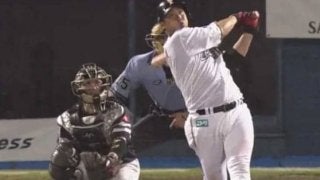 祝・大阪桐蔭春夏連覇！　OBの日本ハム中田、祝砲22号ソロを放つ