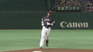 鷹に救世主!?　グラシアルの2本塁打で2位ハムに0.5ゲーム差「諦めていない」