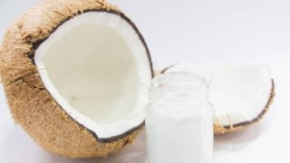 体脂肪になりにくく、体質改善にも効果あり！？ココナッツオイルで賢くダイエット