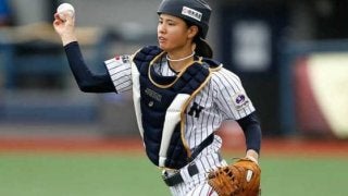 【女子W杯】洞察力、配球、強肩、決勝打…日本を決勝に導いた捕手・船越を支える「余裕」