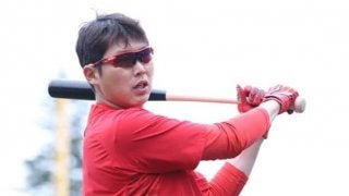 誰からも愛された広島・新井貴浩が今季限りで引退　波乱万丈の野球人生