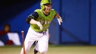 記録的最下位からCS進出へ。ヤクルトを変えた青木宣親の献身力