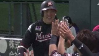 ロッテのドラ1安田、プロ初本塁打　45打席目、昨季最多勝の鷹・東浜から