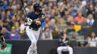 【MLB 地区シリーズ】ブルワーズがサヨナラ勝ちで先勝！　延長10回ムスタカスが右前適時打で決める