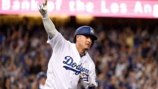【MLB 地区シリーズ】奇跡の少年!?　誕生日にマチャドのHRキャッチ→全身で歓喜「なんて可愛らしい」