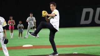 西野朗氏がCS初戦で始球式　パナマに快勝の森保ジャパンは「期待できる」