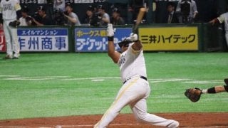 鷹、5年連続ファイナルS進出！　デスパ2打席連発、ソロ5発でハム沈める