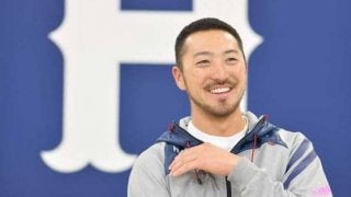 正面で捕らなくていい-広島菊池が語る守備の“流儀”「試合ではアウトならOK」