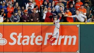 【MLB】アルトゥーベの“幻の一発”、米記者は判定を続々批判「酷い」「不快」「説明を」