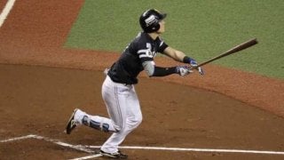 ソフトバンクに大きな追加点！　上林2点適時二塁打で3点差に