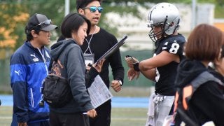 プレーコーラーは女子大生