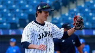 【侍U-23代表】鷹・周東、日本救うレーザービーム連発　稲葉監督「しっかりプレーしてくれた」