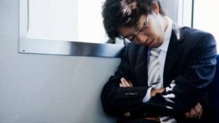 「朝から疲れている」。全国14万人の睡眠調査でわかったその背景とは