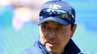 ヤクルトが来季コーチングスタッフ発表　2軍に橋上チーフ、松岡投手コーチら