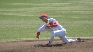 長いリーチがしなる長身サブマリン　若山蒼人（中部学院大）