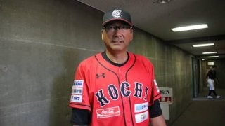独立リーグ高知、駒田徳広監督の続投を発表　就任4年目のシーズン突入へ
