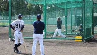 オリ田口コーチが悩める大砲・T岡田の再生に着手　「少し打撃に癖がある」
