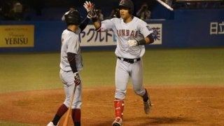 「平成最初と最後の日本一」目指す近大が佐藤輝明の一発などで初戦突破【明治神宮大会1回戦　近畿大－筑波大】
