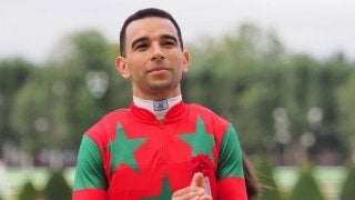 【京都12R】サヴィが抜け出す！藤岡佑介が外国人騎手全勝を阻止