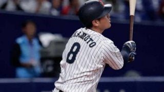 【日米野球】侍ジャパンが7回に反撃、同点追いつく　代打山川の左中間二塁打などで一挙4点