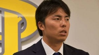 鷹の16年ドラ1右腕がダウン、ハムの東大出身・宮台はアップ…19日の主な契約更改