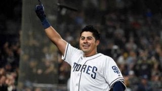 巨人獲得のビヤヌエバどんな選手？　20発も104三振、左得意で右苦手…