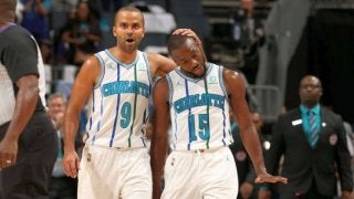 絶好調のケンバ・ウォーカー＆支えるトニー・パーカー、勝ちきれないホーネッツ