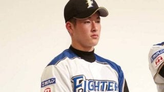 ハムのドラ1吉田輝星「1年目から1軍で活躍を」背番号18お披露目