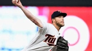 楽天がツインズの右腕ブセニッツとの契約合意を発表「ワクワクしている」