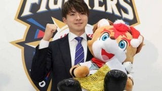 ハム上沢、2400万円から倍増以上の大幅増で更改　開幕投手「勝ち取りたい」