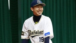 日本ハム、オリックスから自由契約の金子千尋との契約合意を発表