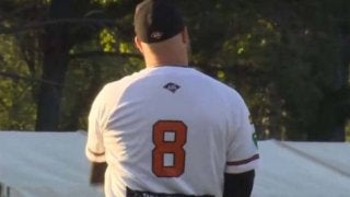 珍客乱入で試合開始遅延…原因はまさかの「馬」！　DeNA今永らハプニングに遭遇