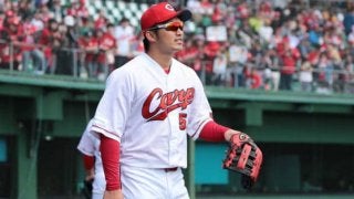 広島・鈴木の幼少期写真にファン「可愛い」　同僚・野間からは「チンピラ」