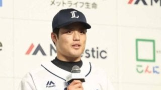 西武ドラ1松本、雄星＆光成も背負った「17」に！　「いち早く戦力に」